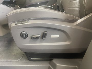 T7 Multivan 1.5 TSI e 4MOTION lang Style DCC – Bild 10