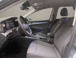 Golf VIII Variant 1.5 eTSI  W Life ACC AHK AUT