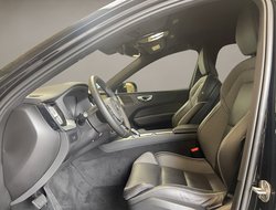 XC60 B5 Plus Black Edition ACC AHK AUT Kam. Navi