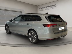 Superb Combi Sportline Navi DCC PANO AHK eHeck