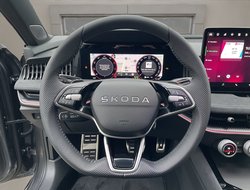 Superb Combi 2.0 TDI W Sportline DCC ACC AHK AUT