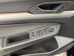 Golf VIII Variant 1.5 eTSI  85 kW Life ACC AHK