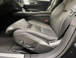 V60 Kombi T6 Twin Engine Ultra Dark Recharge ACC