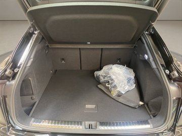 Q3 Sportback e-hybrid 1.5 200 kW ACC AHK LM – Bild 17