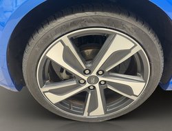 Puma 1.0 EcoBoost ST-Line X ACC AUT Kam. Navi LM