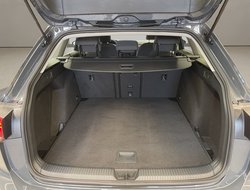 Golf VIII Variant 1.5 eTSI Life ACC AUT Navi LED