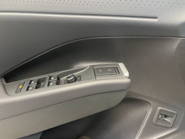 T-Roc eTsi DSG Technikpaket IQ-Drive Winterräder – Bild 9