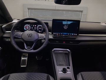 T-Roc eTSI DSG Black Style R-Line ACC LM – Bild 17