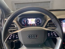 Q4 45 e-tron 210 kW ACC AUT Kam. Navi Standh. LM