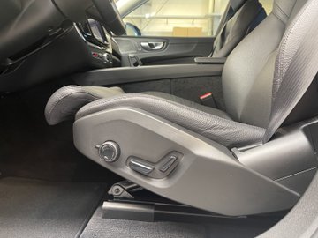 XC60 B4 (Diesel) Plus Dark ACC|AHK|AUT|Kam.|Navi – Bild 10