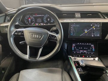 Q8 e-tron  50 quattro S-Line S-line ACC AUT Kam. – Bild 16