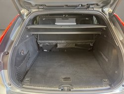 XC60 D5- R Design ACC AHK AUT Kam. Navi Sportp.