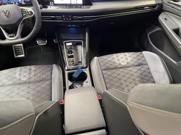 Golf VIII 1.5 eTSI R-Line R-Line ACC AHK AUT LED – Bild 14
