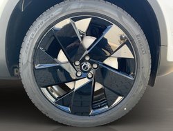 XC40 B3 Plus Black Edition ACC AHK AUT Kam. Navi