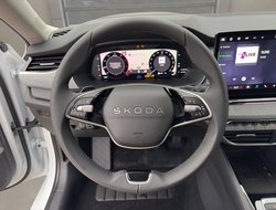 Octavia Combi DSG ACC AHK AUTO Navi Matrix