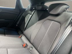 Q4 40 e-tron Basis ACC AUT Kam. Navi Pano HUD LM