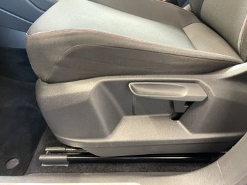 Tiguan 2.0 TDI BMT ACT Sound Pano ACC AHK Kam. – Bild 11