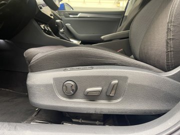 Superb Combi 2.0 TDI Style ACC AHK AUT Kam. Navi – Bild 10