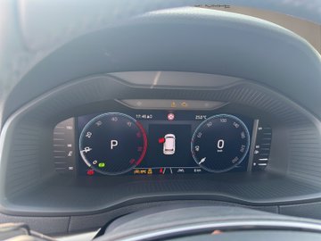 Karoq 2.0 TDI DSG Balance ACC AHK Navi LED – Bild 9