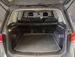 Touran 2.0 TDI BMT Active ACC AHK AUT Navi LED