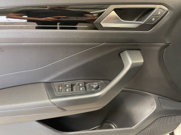 T-Roc 1.0 TSI R-Line R-Line ACC Sportp. Virtual – Bild 9