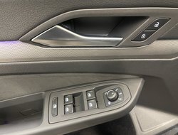 Golf VIII 1.5 eTSI W Style ACC AUT Kam. Navi HUD