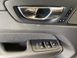 XC60 B5 Plus Black Edition ACC AHK AUT Kam. Navi