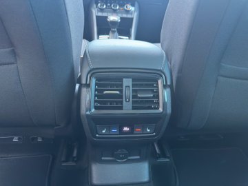 Karoq 1.5 TSI DSG Balance ACC AHK Navi eHeck – Bild 12