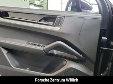 Cayenne E-Hybrid LED-Matrix BOSE Panoramadach – Bild 17