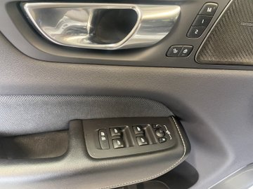 XC60 T6 Twin Engine PHEV R Design ACC AHK AUT – Bild 9