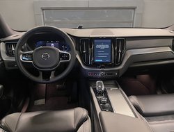 XC60 B5 (Diesel) Ultimate Dark ACC AHK AUT Kam.