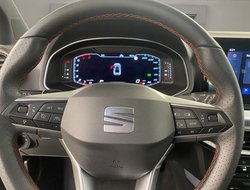 Arona 1.5 TSI FR ACC AHK AUT Kam. Navi Sportp.