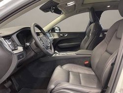 XC60 B5 (E6e) Ultra Dark ACC AHK AUT Kam. Leder