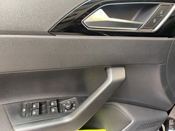 Polo VI 1.0 TSI Style IQLight ACC AUT Kam. Navi – Bild 9
