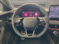 Superb Combi Sportline Navi DCC PANO AHK eHeck