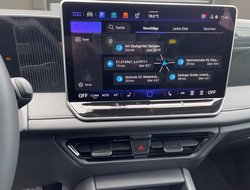 Tiguan 2.0 TDI  Life ACC AHK AUT Kam. Navi 360