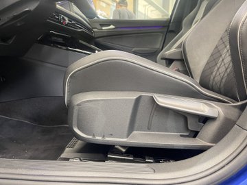 Golf VIII 1.5 eTSI R-Line DCC NaviPro R-Line ACC – Bild 10