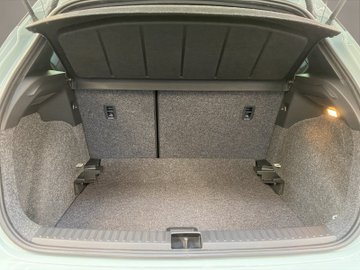 Arona 1.0 TSI 85 kW FR ACC AUT Kam. Navi Virtual – Bild 17