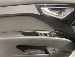 Q4 40 e-tron Basis ACC AUT Kam. Navi Standh. HUD