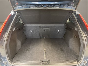 XC40 B4 Plus Black Edition ACC AUT Kam. Navi 360 – Bild 17