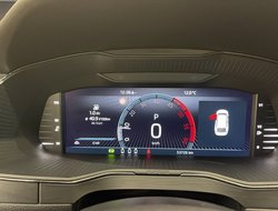 Superb Combi 2.0 TDI Style ACC AUT Kam. Navi LED