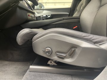 XC90 B5 (Diesel) Ultimate Bright ACC AHK AUT 360 – Bild 10