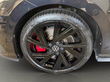 Golf VIII 2.0 TSI GTI ACC AUT Kam. Navi Sportp. – Bild 7