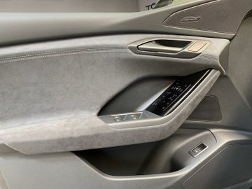 Q6 e-tron quattro W S-Line business Pano S-line – Bild 9