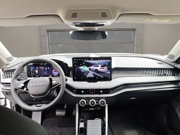 Superb Combi 1.5 TSI DSG iV DCC ACC AHK Massage – Bild 10