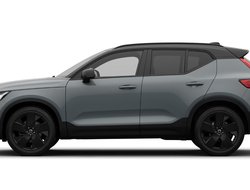 XC40 B3 Ultra Black Edition ACC AUT Kam. Navi LM