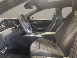 Passat Variant 1.5 TSI e W R-Line Pano R-Line LM