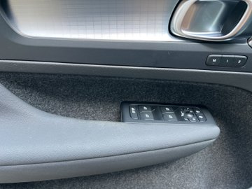 XC40 B4 Plus Bright ACC AUT Kam. – Bild 9