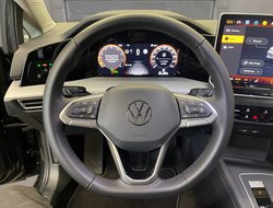 Golf VIII Variant 1.5 eTSI  85 kW Life ACC AHK