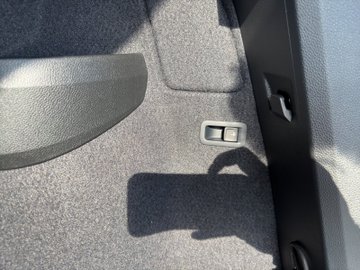 Karoq 2.0 TDI Balance ACC AHK Navi LED eHeck – Bild 19